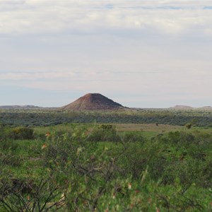 South of Plenty Hwy at 3 Range Views