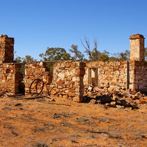 Owen Springs Ruins