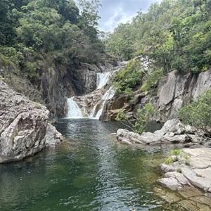 Behana Swimming Holes / Clamshell Falls