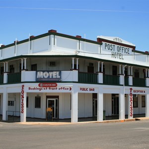 Cloncurry Pub