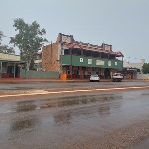 Commercial Hotel