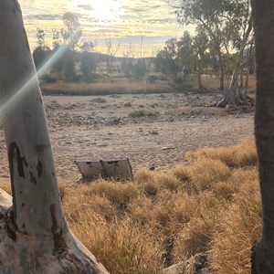 Finke River Two Mile (4×4) Camping