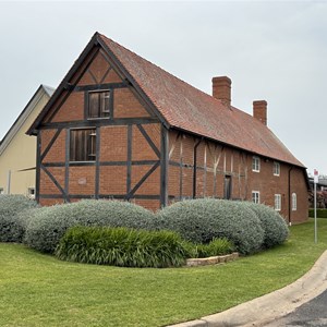 Parkes Visitor Info Centre