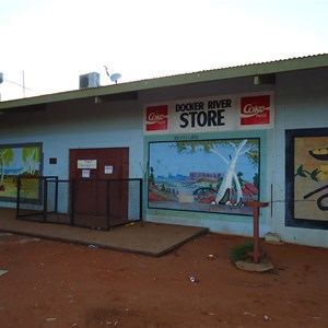 Docker River Store