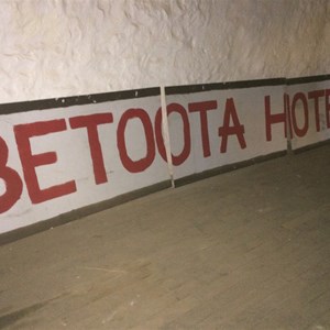 Betoota Hotel Sign