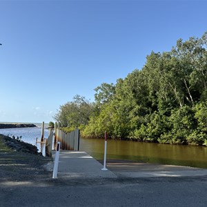Bramston Beach, Evans Road