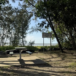 Bramston Beach, Evans Road
