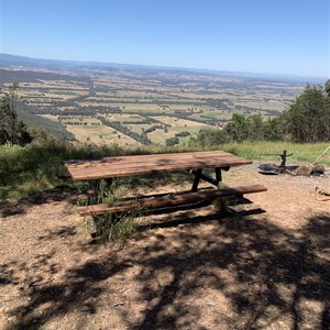 Murnmungee lookout