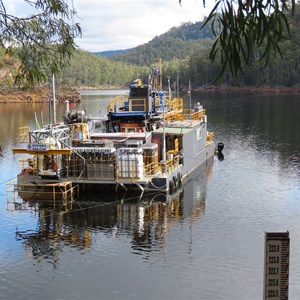 Maintenance vessel