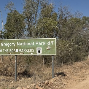 Yarralin Access Rd