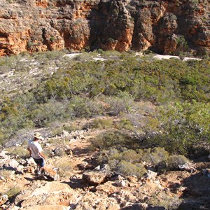 Steep gorge entry