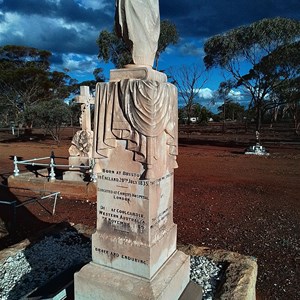 Coolgardie Cemetery 