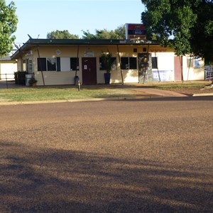 Jundah Hotel and Caravan Park