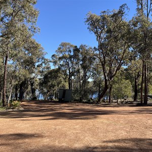 Lake Leschenaulta Camp Ground