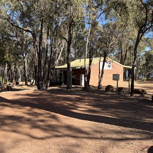 Lake Leschenaulta Camp Ground