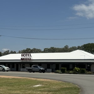 Lucinda Hotel