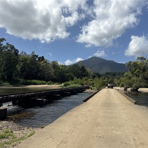 Ross & Locke Rest Area