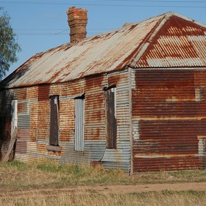 Duck Holes Hotel (Ruin)