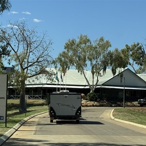 Fitzroy River Lodge