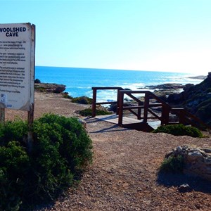 Woolshed Cave