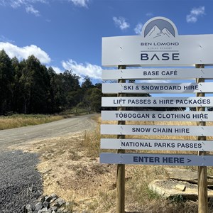 Ben Lomond Entrance Base