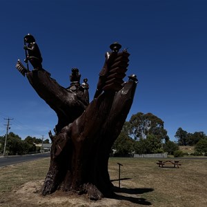 Legerwood World War 1 Memorial Carved Trees