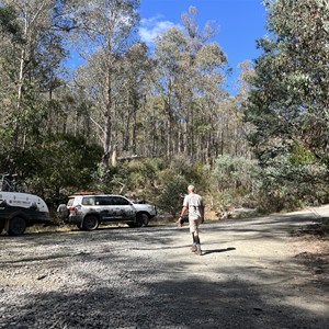 Victoria Falls (Carpark & Trailhead)