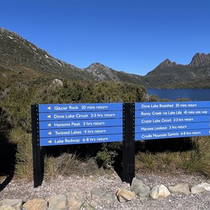 Dove Lake Shuttle Terminus & Trailheads