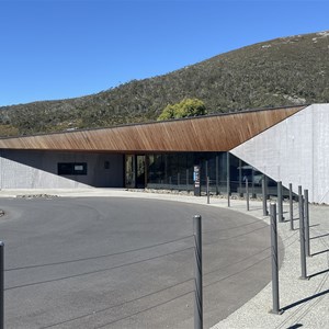 Dove Lake Shuttle Terminus & Trailheads