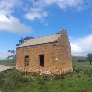 White Cliff (Arwakurra)