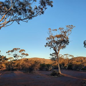 Helena Aurora Ranges Camp