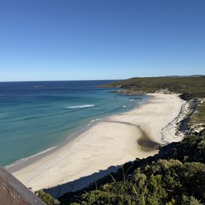 Lookout over Conspicuous Cliff Beach