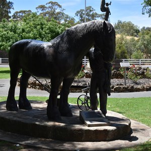 Angaston 