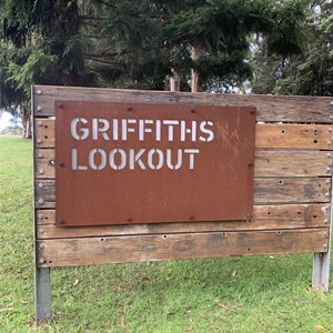 Griffiths Lookout