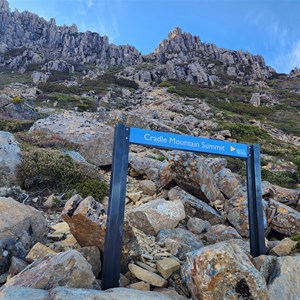 Track to Cradle Mountain Summit