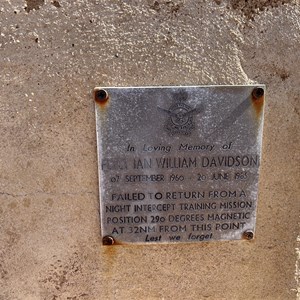 Dundee Beach War Memorial