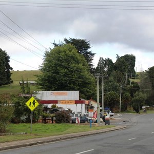 Small commercial centre near the campground