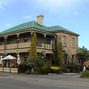 Richmond's hotel, The Richmond Arms