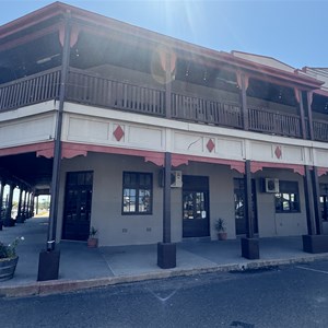 Commercial Hotel
