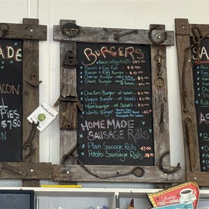 Mount Larcom Cafe