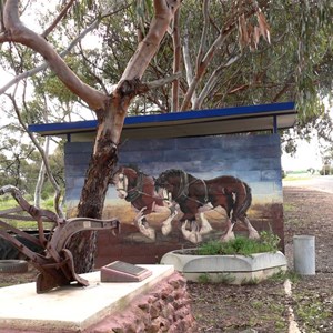 Bus shelter mural, Yaapeet