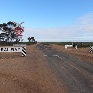 Pier Millan rail crossing