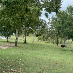 Glenlyon Dam Tourist Park