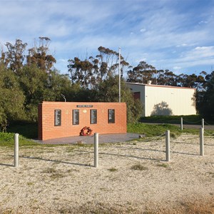 War and service memorial at Gooro