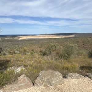 Bunjil mirr Lookout (dead end)