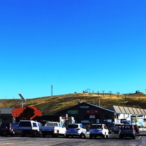 Ski lifts above Hotham Heights