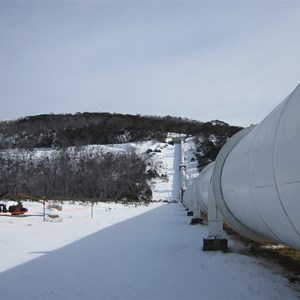 Single pipeline from valve house