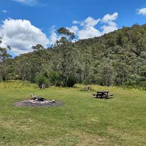 Old Geehi Hut Campground - Picnic Area near Toilets - Alpine Way Geehi