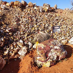 Mookaite Mine