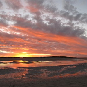 Low tide sunset